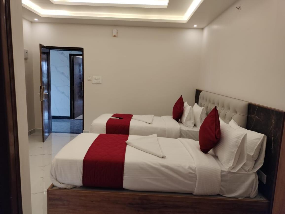 Mayuri Residency Hotel Attibele Екстериор снимка